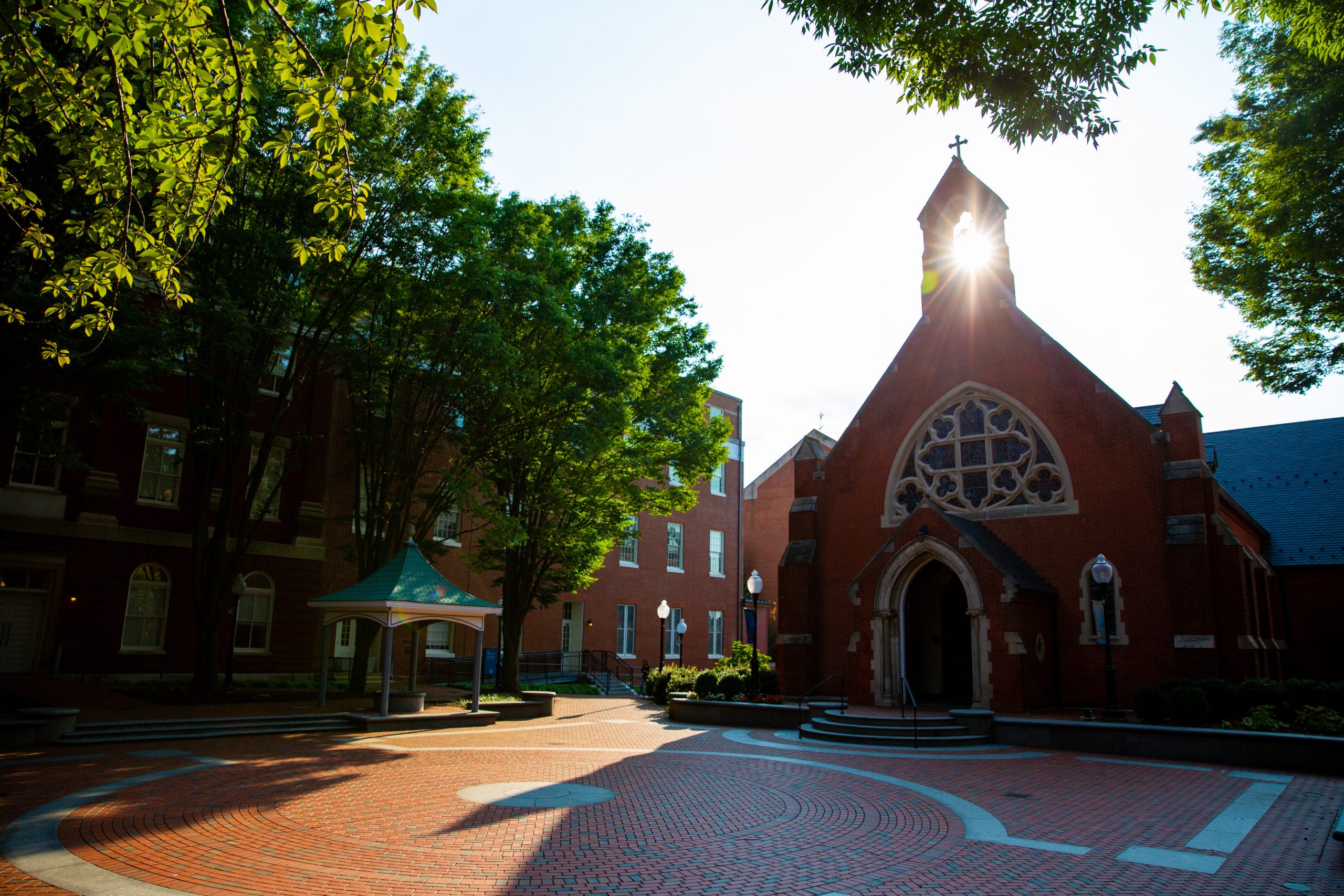 Dahlgren Chapel quad