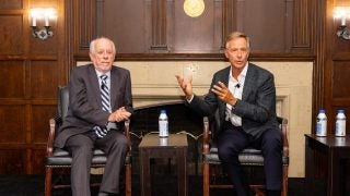 Bill Haslam talking alongside Bredesen