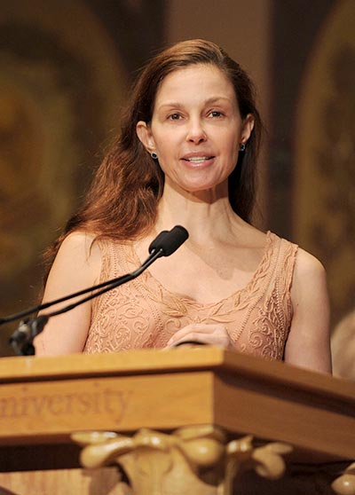 Ashleuy Judd speaks in Gaston Hall