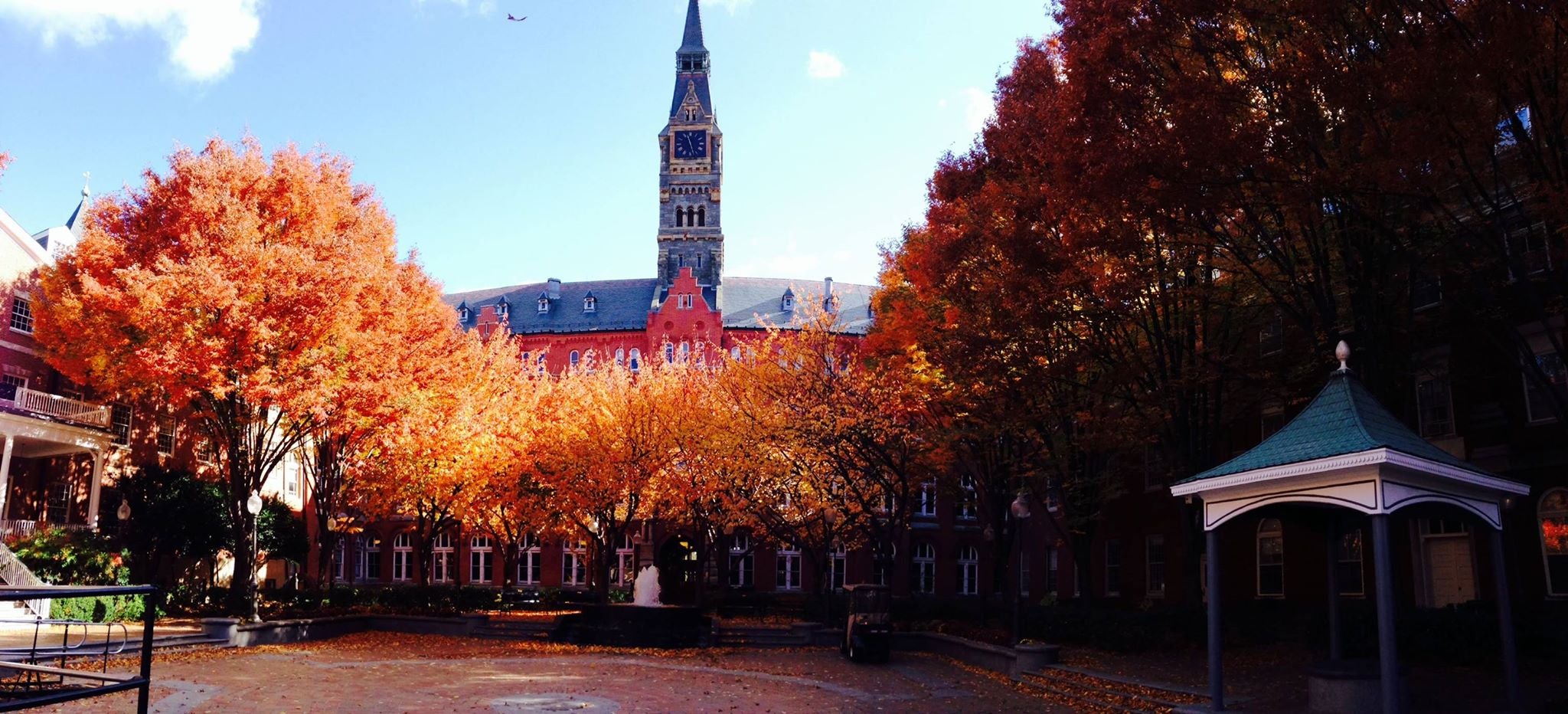 Dahlgren Quad in the fall